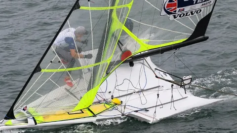 “鹈鹕主场胜马刺，锡安贡献18分6板”